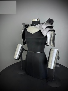 Traje de Armadura de Caballero Moderno de Acero Inoxidable Plateado, Estilo Gótico Medieval, Disfraz de Cosplay, Pechera Completa con Protectores de Brazos - Product Image 3