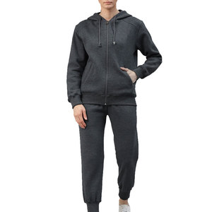 Ensemble de survêtement tendance pour femme, coupe décontractée, 100 % coton, sweat à capuche et pantalon de jogging pour l'entraînement et les tenues décontractées - Product Image 1