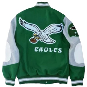 Chaquetas Varsity de Invierno de Forro Polar Estilo Cool Personalizadas, Chaquetas Varsity de Cuero Tipo Bomber para Mujer - Product Image 3