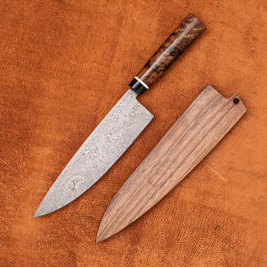 Couteau de Chef en Acier Damas, Lame Pleine Longueur, Manche en Bois, Professionnel, Forgé à la Main, Écologique, Compatible Lave-Vaisselle - Product Image 3