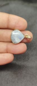 สร้อยคอจี้รูปหิ่งห้อยแฟชั่น ดีไซน์เรียบง่าย ประดับมูนสโตน สำหรับผู้หญิง - Product Image 3