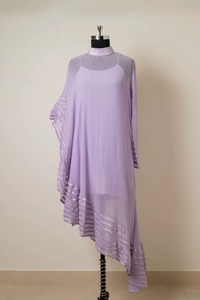 Vestido Kaftán Asimétrico Elegante Color Lavanda para Mujer, Cuello Alto, Superposición de Organza Transparente, Vestido Midi de Diseñador para Fiesta - Product Image 3