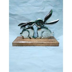Escultura Moderna de Metal Plateado Grabado con Forma de Lezna y Base de Madera Natural, Figura de Animal Adorable, Adorno Decorativo para Interiores, Artesanía, Venta al por Mayor - Product Image 2