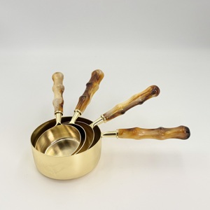 Tazas Medidoras de Acero Inoxidable Hechas a Mano con Mango de Resina para Medir Polvo, Granos y Líquidos, Gran Venta en India - Product Image 1