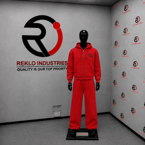 Conjunto Deportivo Rojo para Hombre, Sudadera con Cremallera Completa y Pantalones Anchos, Logotipo Personalizado, Ropa Deportiva Casual, Fabricante OEM al por Mayor - Product Image 3