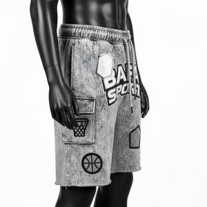 กางเกงขาสั้นผู้ชายผ้าฝ้ายฟลีซพรีเมียม 340 GSM สีเทา ล้างสีแบบแอซิดวอช แต่งแพทช์ปักลายโลโก้ - Product Image 3