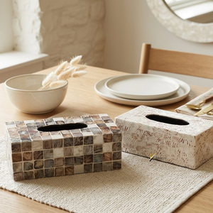 Caja de pañuelos de estilo floral con incrustaciones de nácar, calidad OEM ODM, material sostenible, origen Vietnam, para decoración del hogar. - Product Image 3