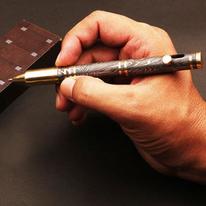Bolígrafo de Metal con Patrón Damasco Hecho a Mano, Instrumento de Escritura Profesional para Oficina, Escuela, Negocios, Ejecutivos y Coleccionistas - Product Image 4