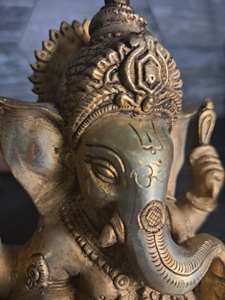 Estatua Grande de Latón del Señor |   Decoración Artesanal Ecológica de Diseño Moderno con Figura del Dios Hindú de la Suerte para el Hogar o Templo, Ideal para Cumpleaños - Product Image 3