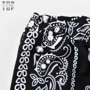 Shorts cargo pour homme, imprimé paisley noir, taille élastique, séchage rapide, style bermuda, décontractés - Product Image 5