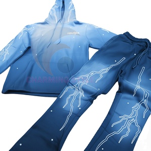 Ensemble de survêtement streetwear personnalisé vintage pour homme, comprenant un sweat à capuche zippé délavé à l'acide et un pantalon de jogging évasé à jambe droite - Product Image 1