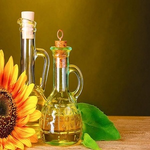 Huile de tournesol fractionnée de qualité supérieure 100 % raffinée, pureté 99 %, pour cuisson, en bouteilles en verre et plastique, fûts, vente en gros en vrac - Product Image 6