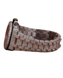 Montre unisexe de luxe haut de gamme avec cadran en verre mécanique, sertie de diamants et de moissanite, entièrement pavée sur mesure - Product Image 2