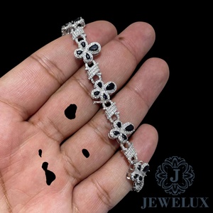 Bracelet tennis élégant et moderne en diamants de qualité supérieure pour femmes, avec pierres étincelantes, au prix d'exportation - Product Image 2
