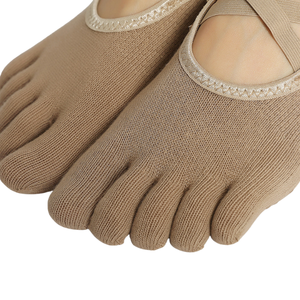 Chaussettes de yoga antidérapantes à double sangle croisée pour femmes, chaussettes à cinq doigts, chaussettes d'été spéciales pour le sport et la danse en intérieur - Product Image 1