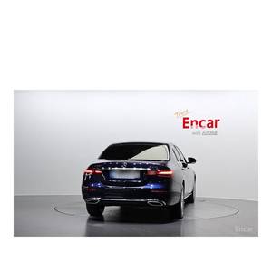 Mercedes-Benz E220d 4MATIC Exclusive Clase E 2023 con 19,928 km, Diésel, Automático, Asientos de Cuero, Cámara Trasera, Volante a la Izquierda - Product Image 4