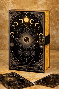 Diario de Cuero con Fases Lunares del Tarot Celestial - Cuaderno Mágico de Brujería, Inspirado en el Tarot, Diario Místico de la Luna, Libro de Escritura Espiritual - Product Image 5