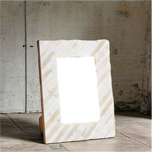 Cadre photo 4x6 en bois sculpté à la main, blanc et or, style vintage antique, pour bureau et mur, cadeau de mariage, décoration rustique murale - Product Image 3