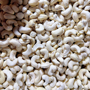 เม็ดมะม่วงหิมพานต์จากโรงงานโดยตรง SANTIGO Kaju Badam Nuts เม็ดมะม่วงหิมพานต์ปลอดภาษี ผลิตในเวียดนาม - Product Image 1