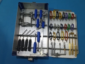 Sistema de Retracción Cervical Manual de Acero Inoxidable CS-1600, Juego Quirúrgico Completo de Dentavex - Product Image 1