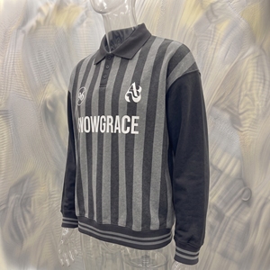 Camiseta de Béisbol a Rayas de Manga Larga Campion Snowgrace con Logotipo Bordado y Pedrería, Cuello Camisero, Corte Regular, Ropa para Adultos - Product Image 4