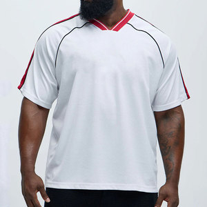 ผู้ผลิตเสื้อฟุตบอลย้อนยุค โพลีเอสเตอร์ เสื้อผ้าสตรีทแวร์แบบเปล่า พิมพ์ตามสั่ง เสื้อยืดเวอร์ชั่นนักเตะ เสื้อฟุตบอล - Product Image 3
