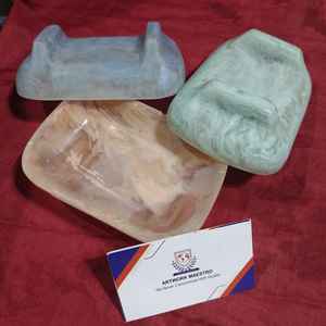 Ensemble de trois plateaux artisanaux en résine colorée, nouveau design, qualité supérieure, durables - fabriqués en Inde - Product Image 3