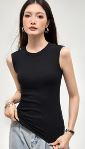 Vente en gros de gilets en lyocell et laine pour femmes - Débardeur sans manches ajusté de qualité supérieure pour un port polyvalent en superposition - Product Image 4