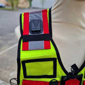 Lightweight High Visibility Safety Vest for Roadside <b>Construction</b> Workers Reflective Design Adjustable QuicPromotional Casual - Product Image 4