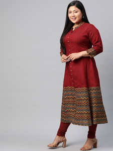 Robe formelle en rayonne et dentelle cambric à imprimé géométrique, col mandarin, manches trois quarts, grande taille, couleur bordeaux pour femme - Product Image 4