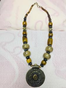 สร้อยคอเรซิ่นลายสัตว์ รูปทรงหยดน้ำ ลูกปัดแฟชั่น เครื่องประดับสำหรับผู้หญิง เครื่องประดับเสื้อผ้า สำหรับใส่ทำงาน สร้อยคอแบบโดดเด่น - Product Image 4