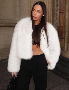 Manteau d'hiver court et épais pour femme, respirant, rembourré de fourrure de renard, à capuche, manches longues, col en fourrure de renard amovible, couleur unie - Product Image 1