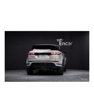 Land Rover Range Rover Evoque P250 Dynamic SE 2024, 13,601 km, Caja de Cambios Automática, Asientos de Cuero, Cámara Trasera, Volante a la Izquierda - Product Image 4