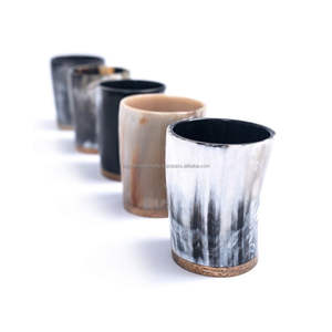 Verre à boire en corne de haute qualité avec gravure à la main complexe par Tayyab Handicraft - Product Image 6