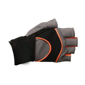 Gants de musculation pour la musculation et les levées de poids, avec paume en cuir renforcé et design demi-doigts. - Product Image 4