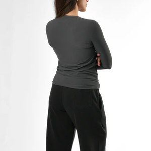 Women's <b>Long</b> Sleeve Gym Jogging Wear Cotton Jersey Stretchable Material Seamless Athletic Sportswear Breathable Compression Tee - Product Image 2