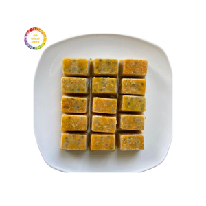 Bloc de pulpe et de graines de fruit de la passion surgelées IQF, qualité export, pour smoothies, desserts et boissons - Product Image 1