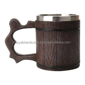 Nouvelle tasse à bière en bois gravée avec intérieur en acier inoxydable pour les amateurs de bière - Product Image 3