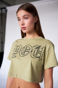 เสื้อยืดครอปท็อปสีเขียวมะกอกสำหรับผู้หญิง คอกลม แขนสั้น สไตล์ลำลอง พิมพ์ลายตัวอักษร ทรงปกติ ระบายอากาศได้ดี ผ้าเจอร์ซีย์ 100% ผ้าฝ้าย สำหรับฤดูใบไม้ผลิ - Product Image 6