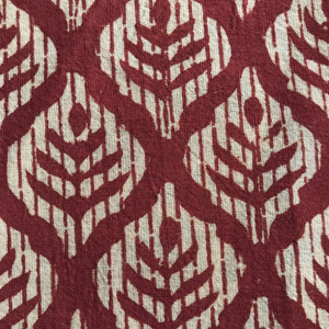 Tela de Algodón Estampada a Mano en Rojo y Blanco – Cuadros Geométricos con Motivo Abstracto, Algodón Indio para Vestidos y Prendas - Product Image 1