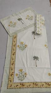 Juego de Ropa de Cama de Algodón Estampado a Mano con Diseño Floral de Jarrones, Hecho en Jaipur, India. - Product Image 4