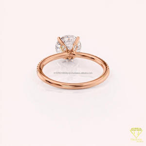 Bague de fiançailles en moissanite à taille ovale avec halo caché, en or blanc, pavée, solitaire, bague de promesse élégante, bague de mariage - Product Image 4