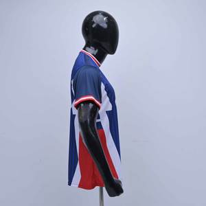 Maillots de football d'été pour hommes de qualité supérieure, personnalisables avec logo et nom, en polyester extensible et respirant, séchage rapide, style rétro - Product Image 6