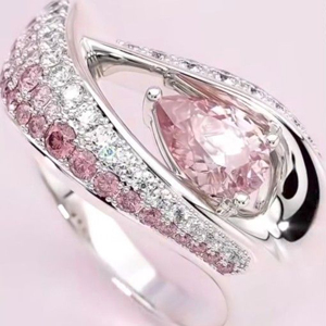 Bague de cocktail de luxe pour femme en argent 925 plaqué rhodium avec morganite et diamants taille brillant rond sertis pavé - Product Image 3