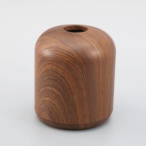 Ensemble d'accessoires de salle de bain et d'hôtel 6 pièces en bois grainé : distributeur de savon, porte-brosse à dents, boîtes à mouchoirs, boîte à cotons-tiges, poubelle - Product Image 3