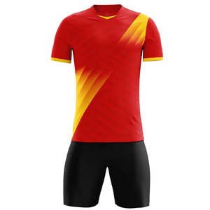 Tenue de football prête pour l'extérieur, tissu léger et à séchage rapide, conçue pour l'entraînement sportif en équipe et le jeu quotidien - Product Image 1