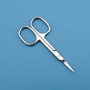 Ciseaux professionnels pour les poils du visage et les cuticules, lame en acier inoxydable incurvée et affûtée, manche en céramique, sûrs et élégants - Product Image 1
