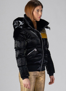 Chaqueta de invierno acolchada personalizada para mujer, ropa informal premium para exteriores, a prueba de viento, con cierre de cremallera y bolsillos laterales. - Product Image 2