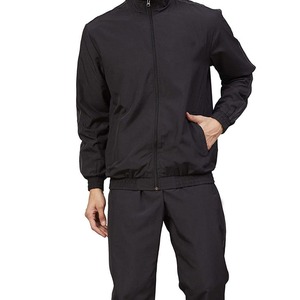 Nuevo Conjunto Deportivo Personalizado al por Mayor para Hombre, Transpirable, Cómodo, Informal, Colores Personalizados - Product Image 3