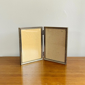 New Exclusive Quality <b>Metal</b> Tabletop Double Side Photo <b>Frame</b> Custom Shape Wholesale Picture <b>Frame</b> in Gold Color Home Decor - Product Image 3